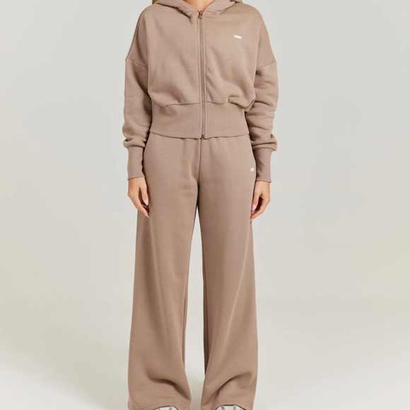 Brand New- Elite Eleven Omni Zip + Wide Leg Trackpants in Toasted Cashew 🧸✨ - Picture 11 of 15